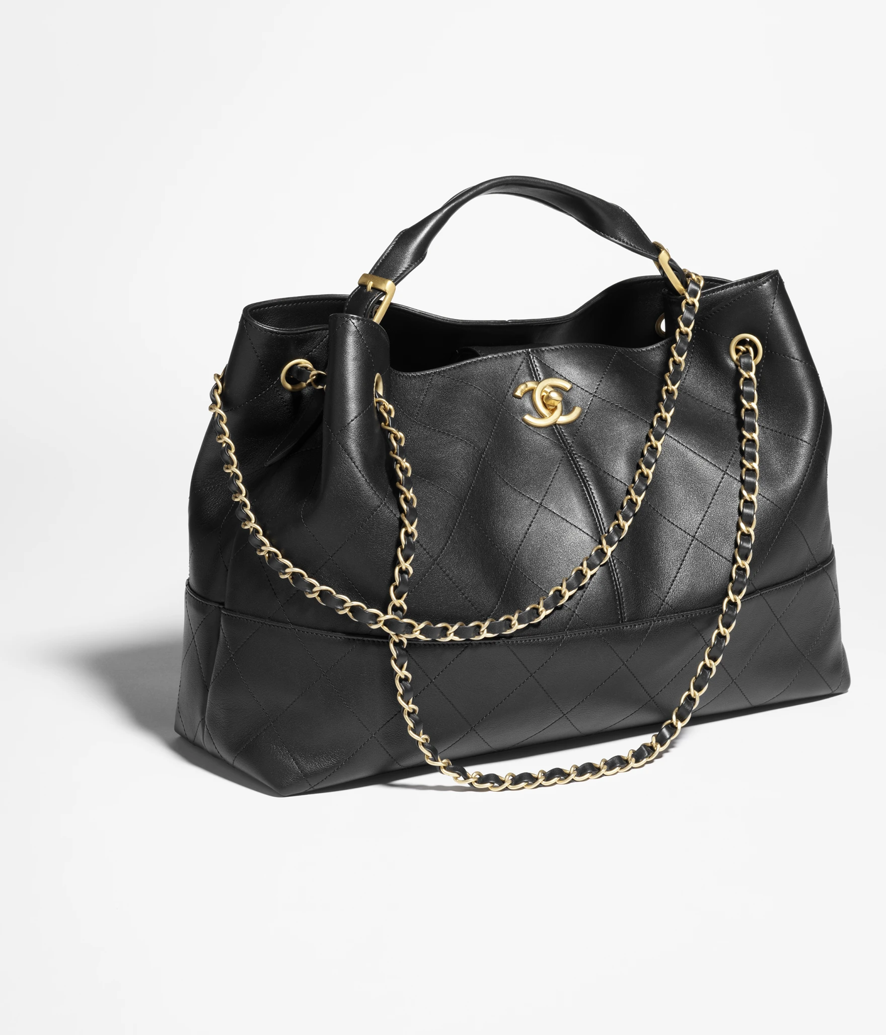 CHANEL 25A Métiers d'Art Horizontal Shopping Bag