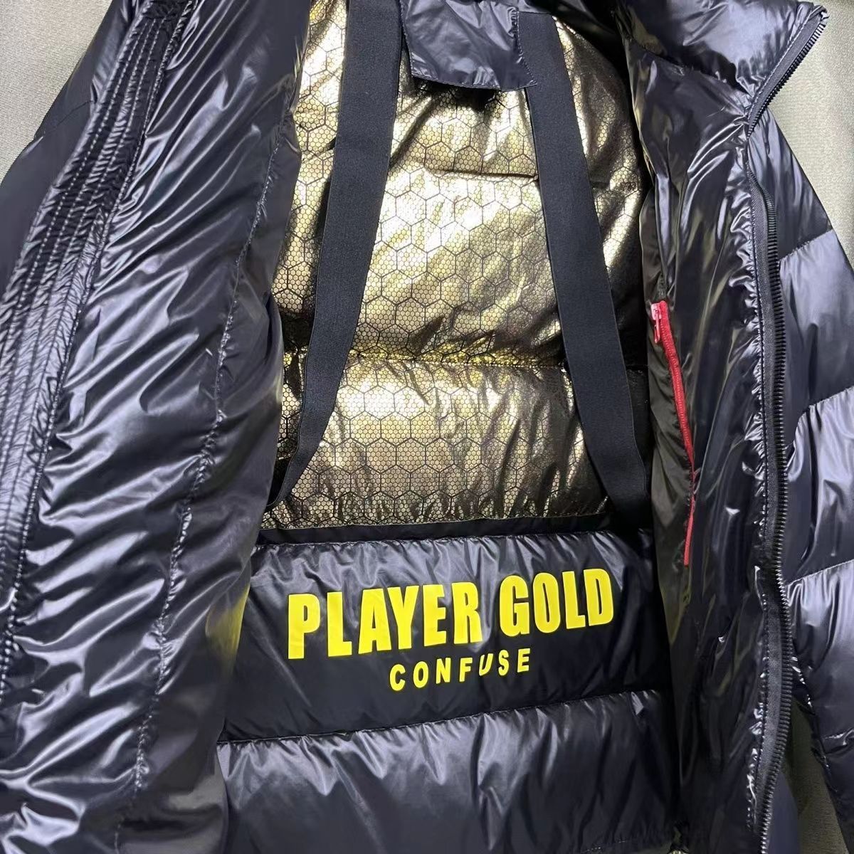 【PRADA公式 旗艦店】） ダウンジャケット