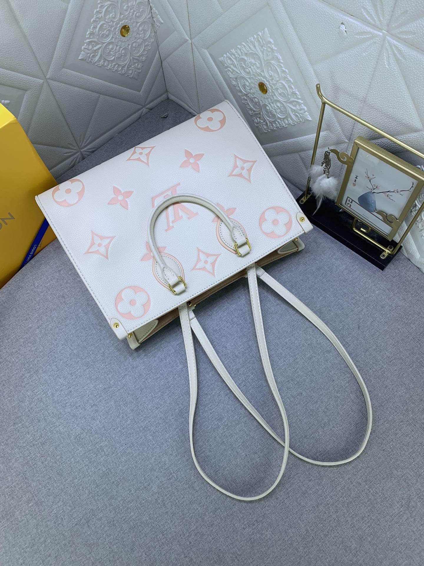 Louis Vuitton（ルイヴィトン） ONTHEGO ミディアム ハンドバッグ