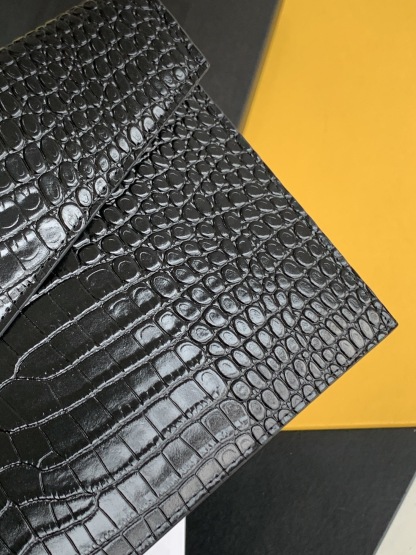 【YSL】イヴ・サン・ローラン クラッチバッグ 27x16x2cm