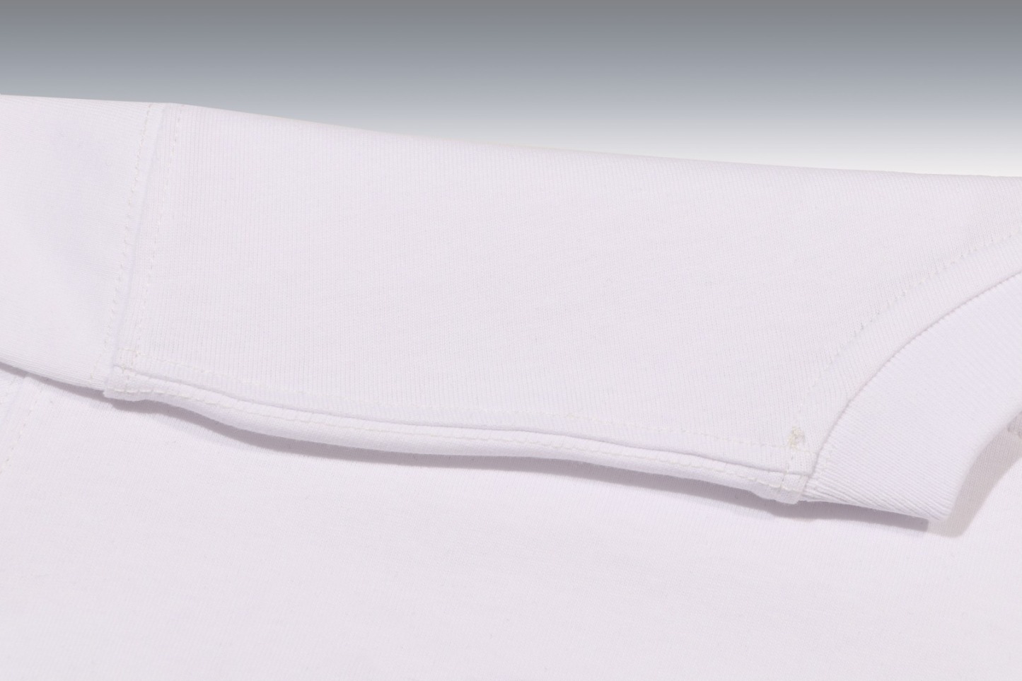 【Moncler 】（モンクレール）男女兼用、ご好評に付き再入荷！