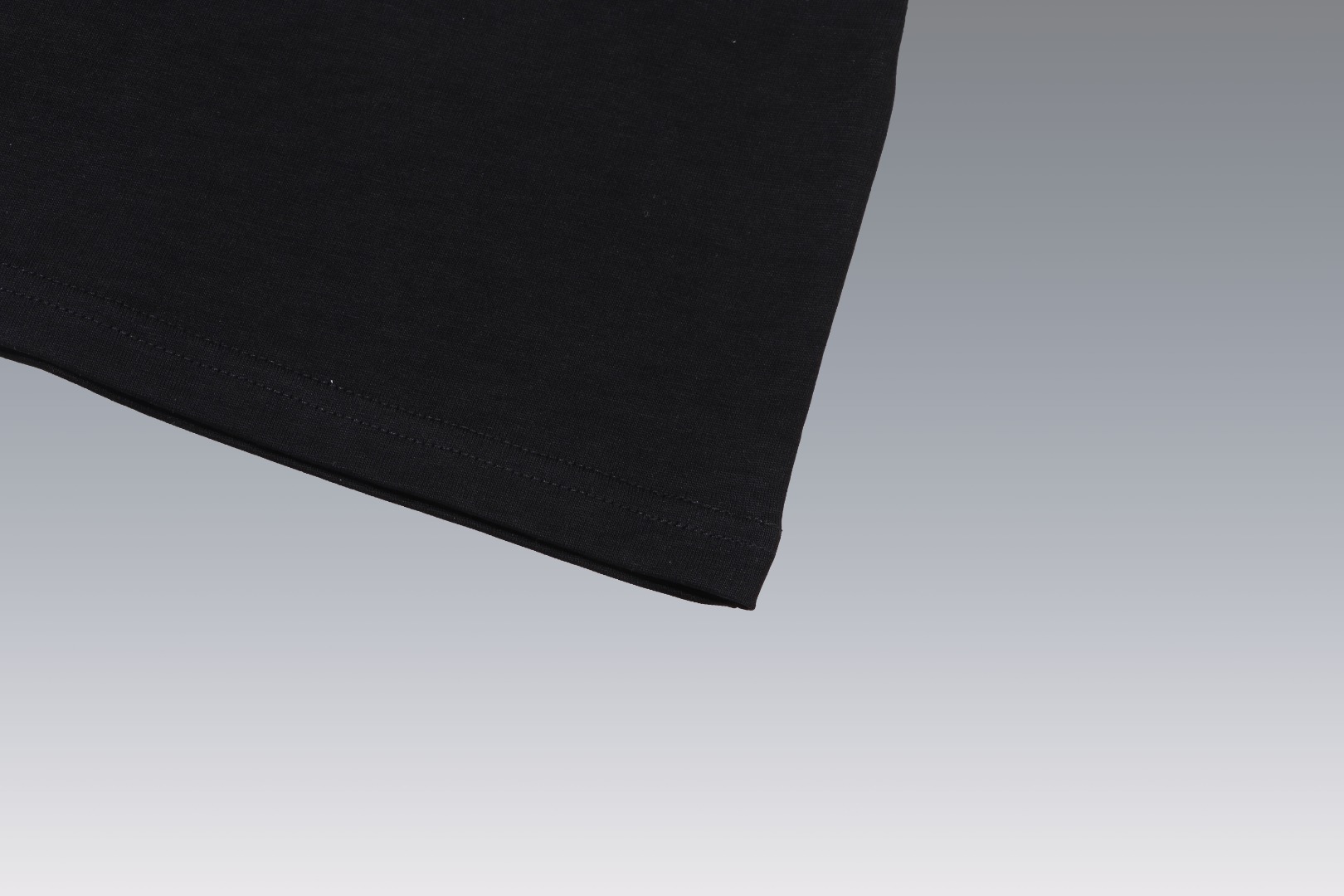 【Moncler 】（モンクレール）男女兼用、ご好評に付き再入荷！