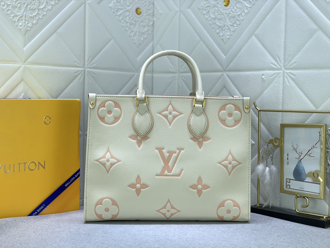 Louis Vuitton（ルイヴィトン） ONTHEGO ミディアム ハンドバッグ