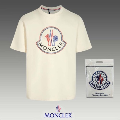 【Moncler 】（モンクレール）男女兼用、ご好評に付き再入荷！