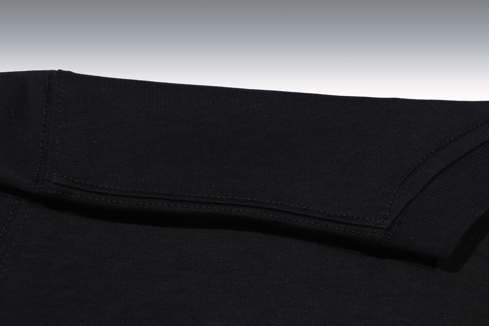 【Moncler 】（モンクレール）男女兼用、ご好評に付き再入荷！