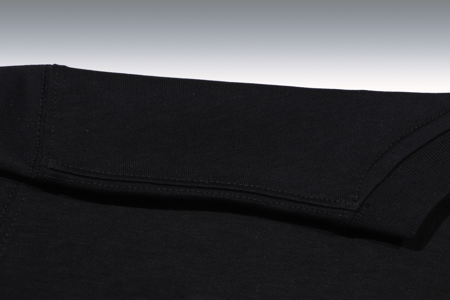 【Moncler 】（モンクレール）男女兼用、ご好評に付き再入荷！