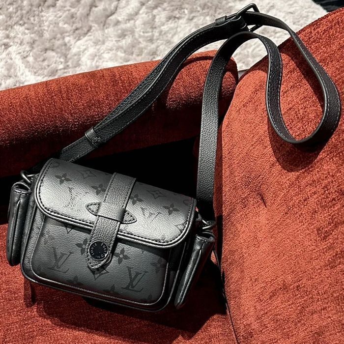 【至高の機能美】ルイヴィトン モノグラム エクリプスショルダー