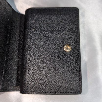 ルイヴィトン 二つ折り財布　アンプラント　ポルトフォイユ・クレア　ブラック