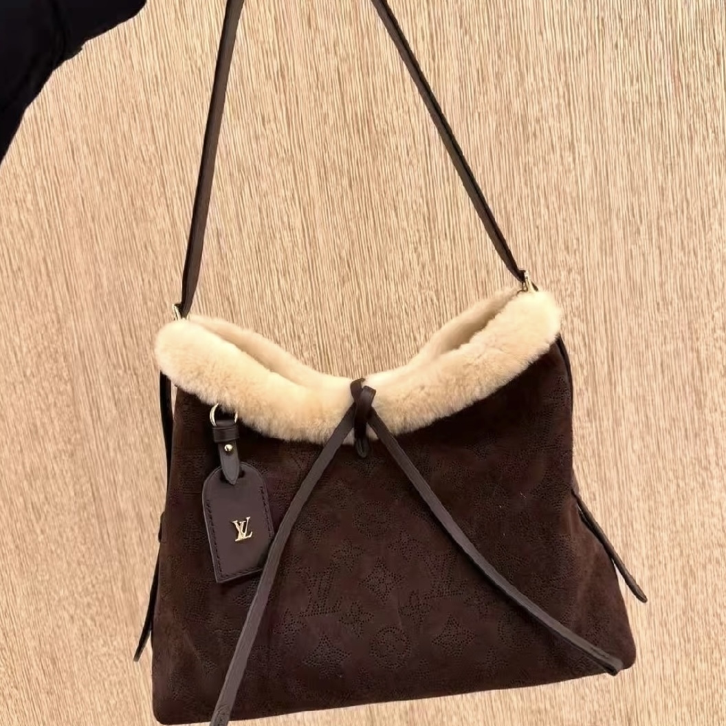 【ふんわり感が可愛い♪】Louis Vuitton★キャリーオール PM