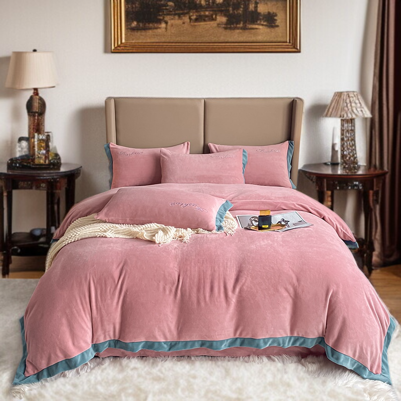 Premium Thickened Flannel Bedding Set – Milk Velvet, Anti-Static, Winter Comfort