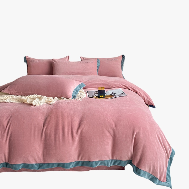 Premium Thickened Flannel Bedding Set – Milk Velvet, Anti-Static, Winter Comfort