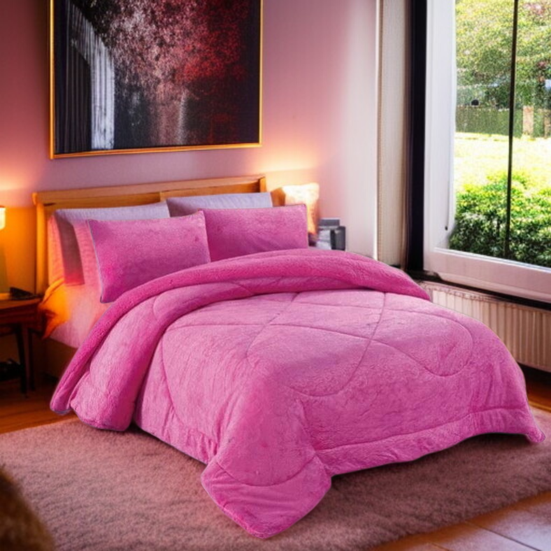 Deluxe Four-Piece Bedding Set