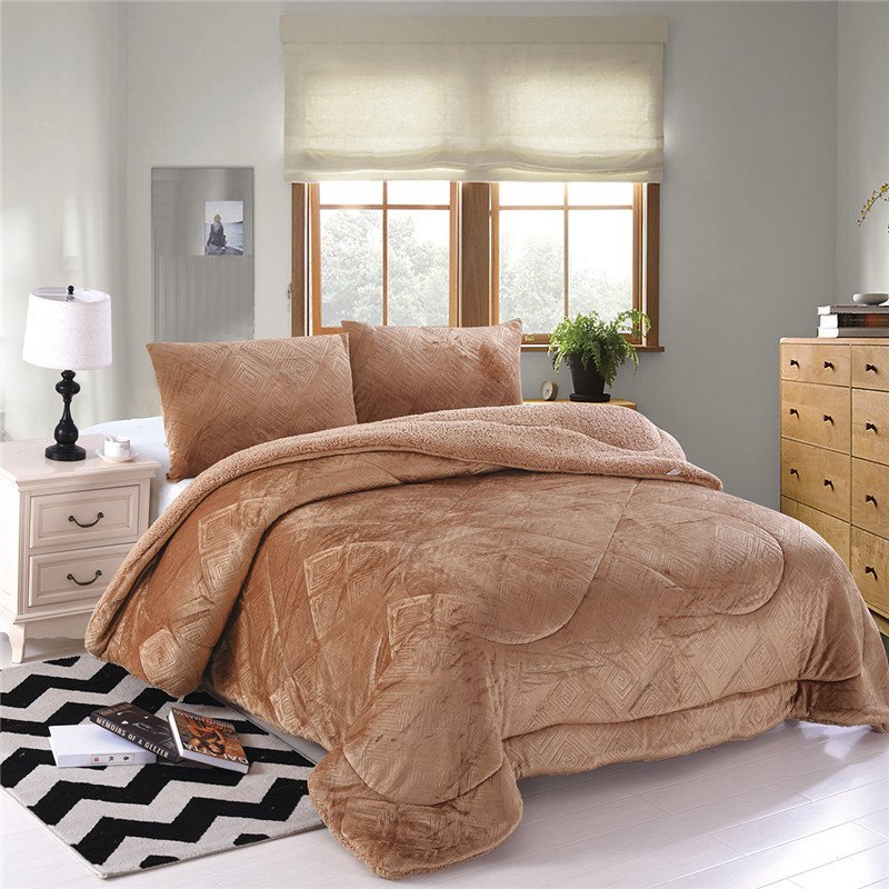 Deluxe Four-Piece Bedding Set