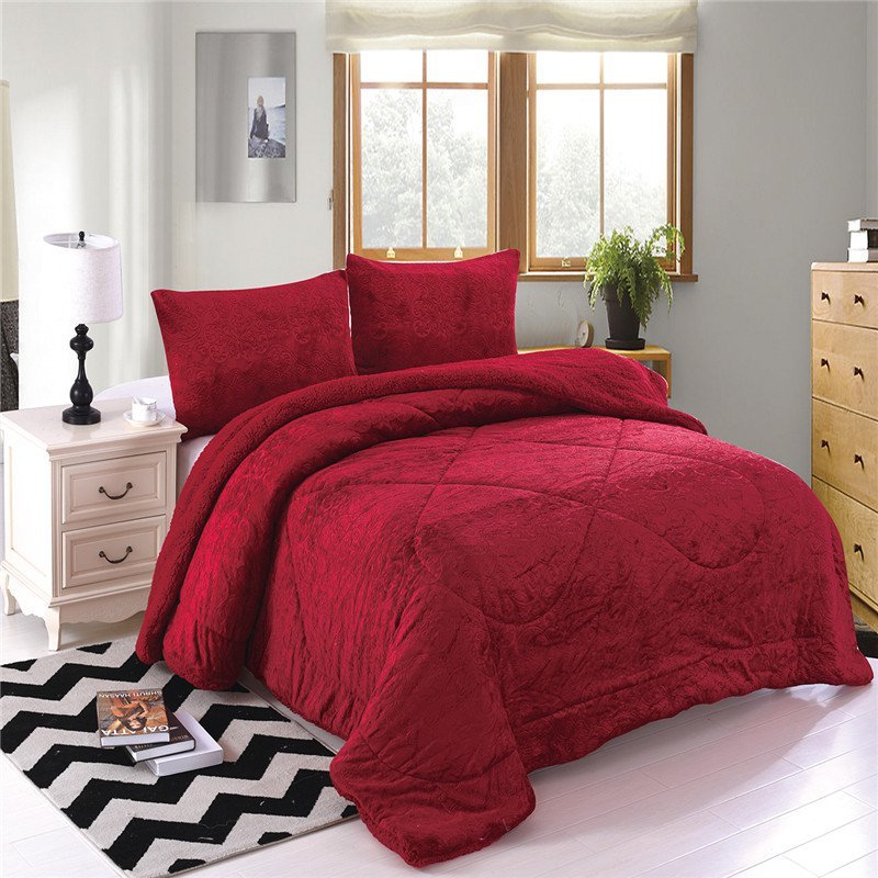 Luxury 7-Piece Hotel Bedding Set – Comforter, Sheets, Pillowcases & More