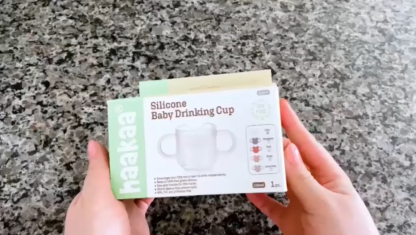 haakaa silicone baby drinking cup video