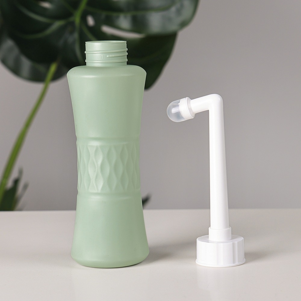 Haakaa Peri Cleanse Portable Gynecological Bottle 500ml Pregnant and Postpartum Care Feminine Hygienic Wash Travel Bidet