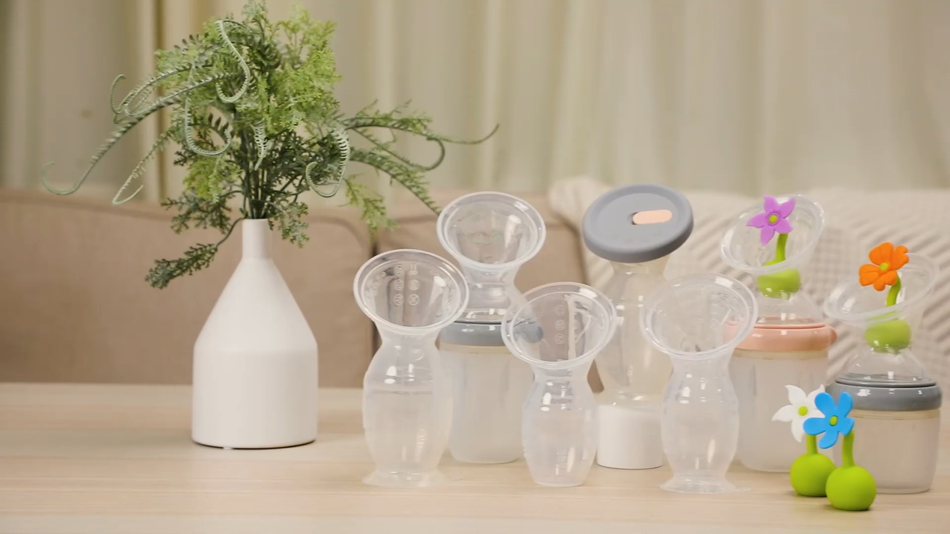 Haakaa Gen 1 Silicone Breast Pump 100ml ( Non-Suction Base )