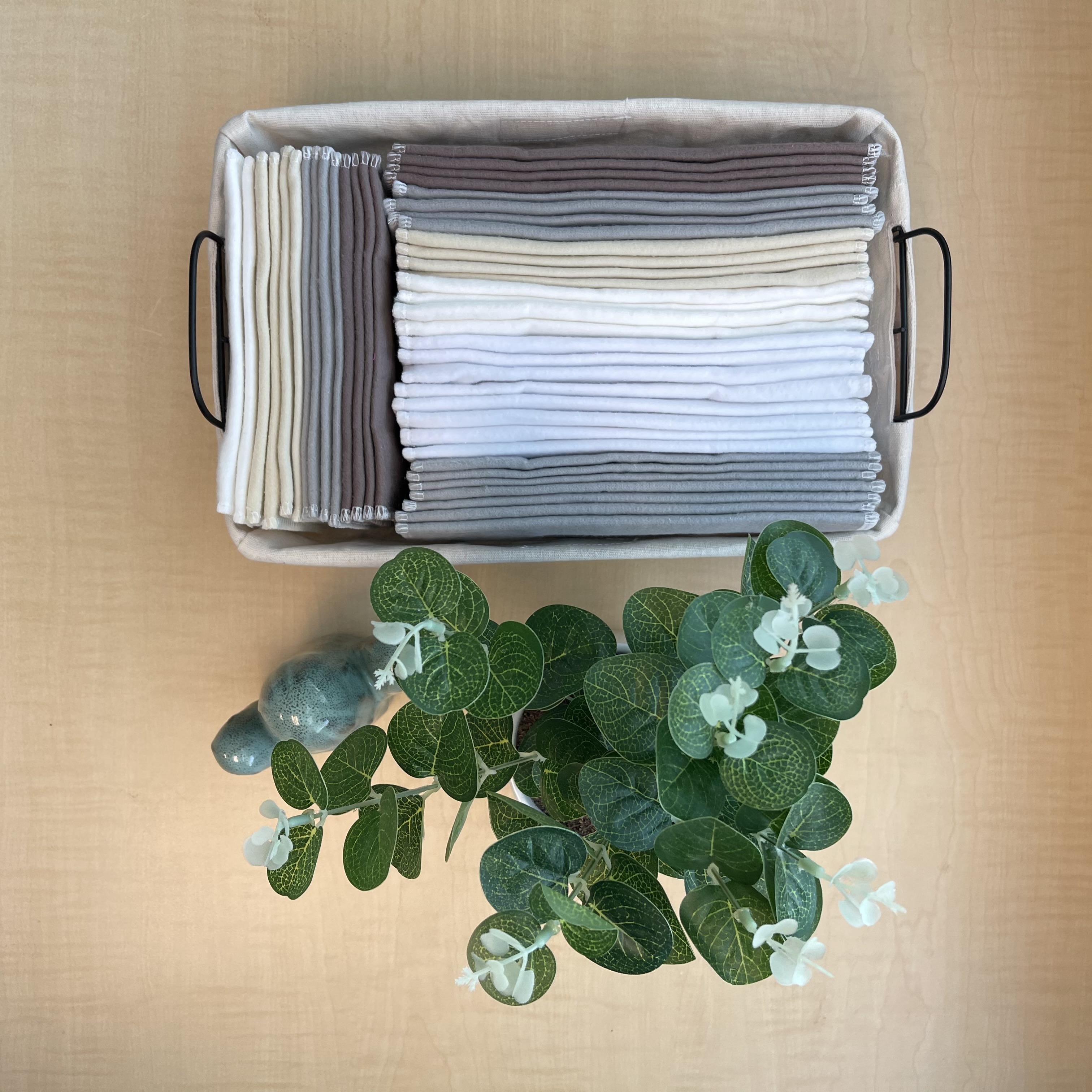 haakaa-Cotton-Cloth-Wipes-Made-of-100%-cotton