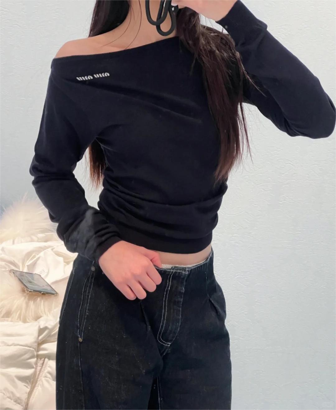 MIU25SS Cashmere One Shoulder Long Sleeve Top