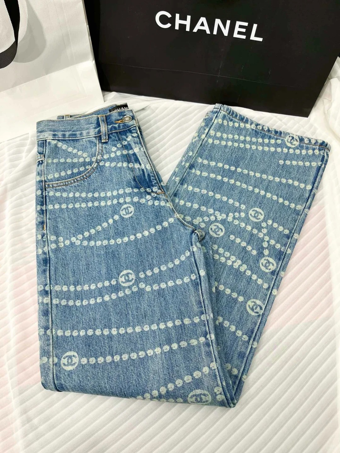 CHAN 25SS Printed Straight Leg High Waist Jeans