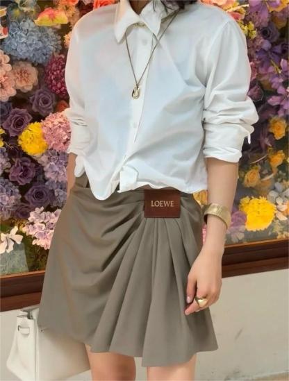 LOE25SS Leather Label Logo Half Skirt
