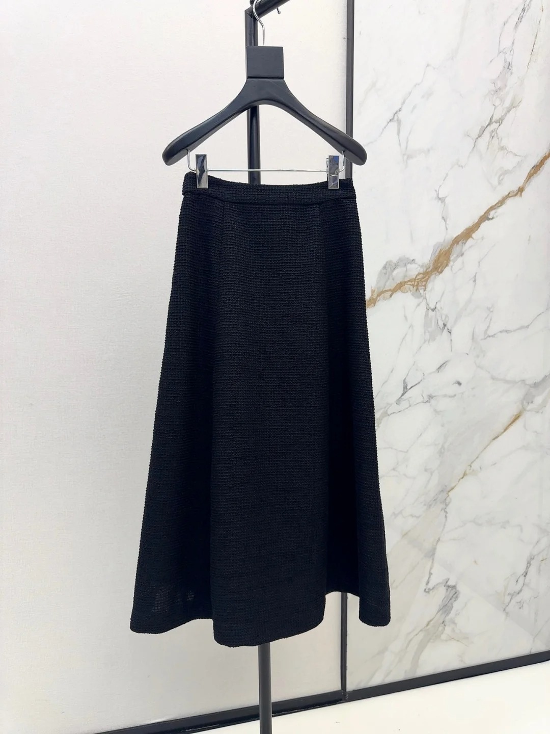 CHANE25SS Black Button Down Half Skirt