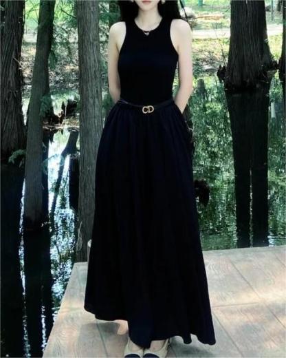 DIO25SS Black Waistless Dress