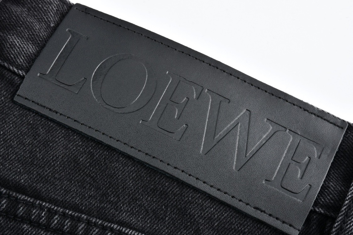 6 LOE knee logo jeans