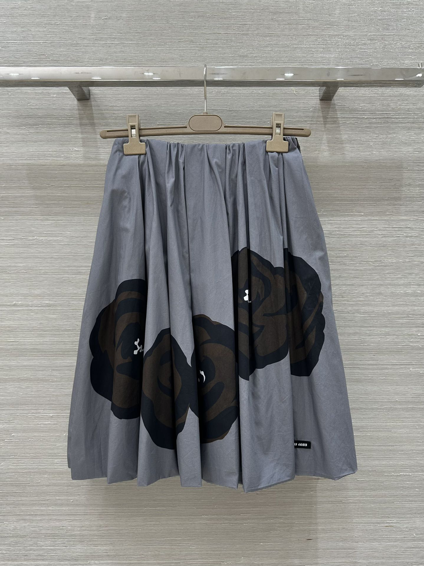 MIU25SS Printed Design Pod Half Skirt