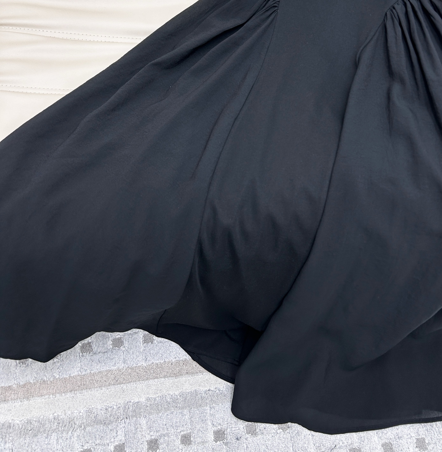 DIO25SS Black Waistless Dress