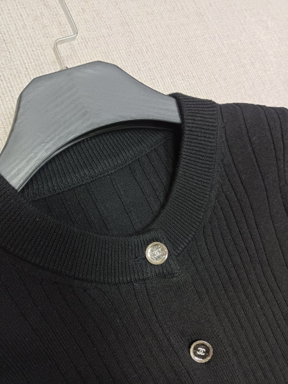 CHANE25SS Slim Fit Knitted Cotton Cardigan