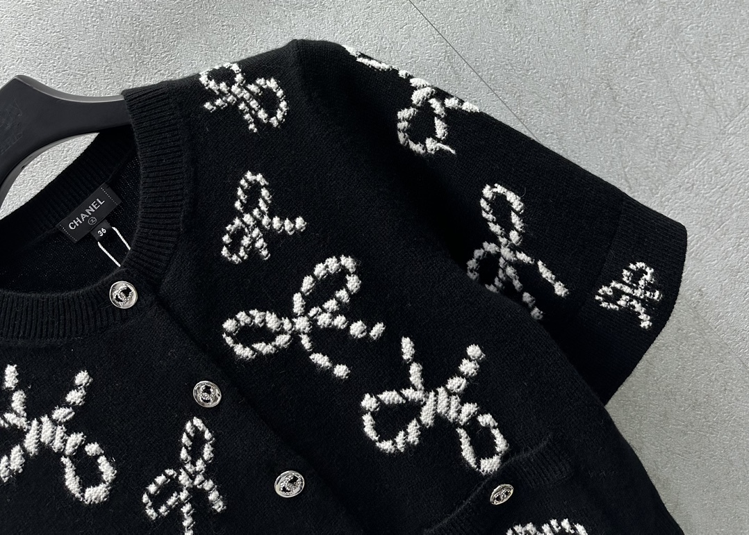 CHANE Floral Cashmere Short Sleeve Cardigan