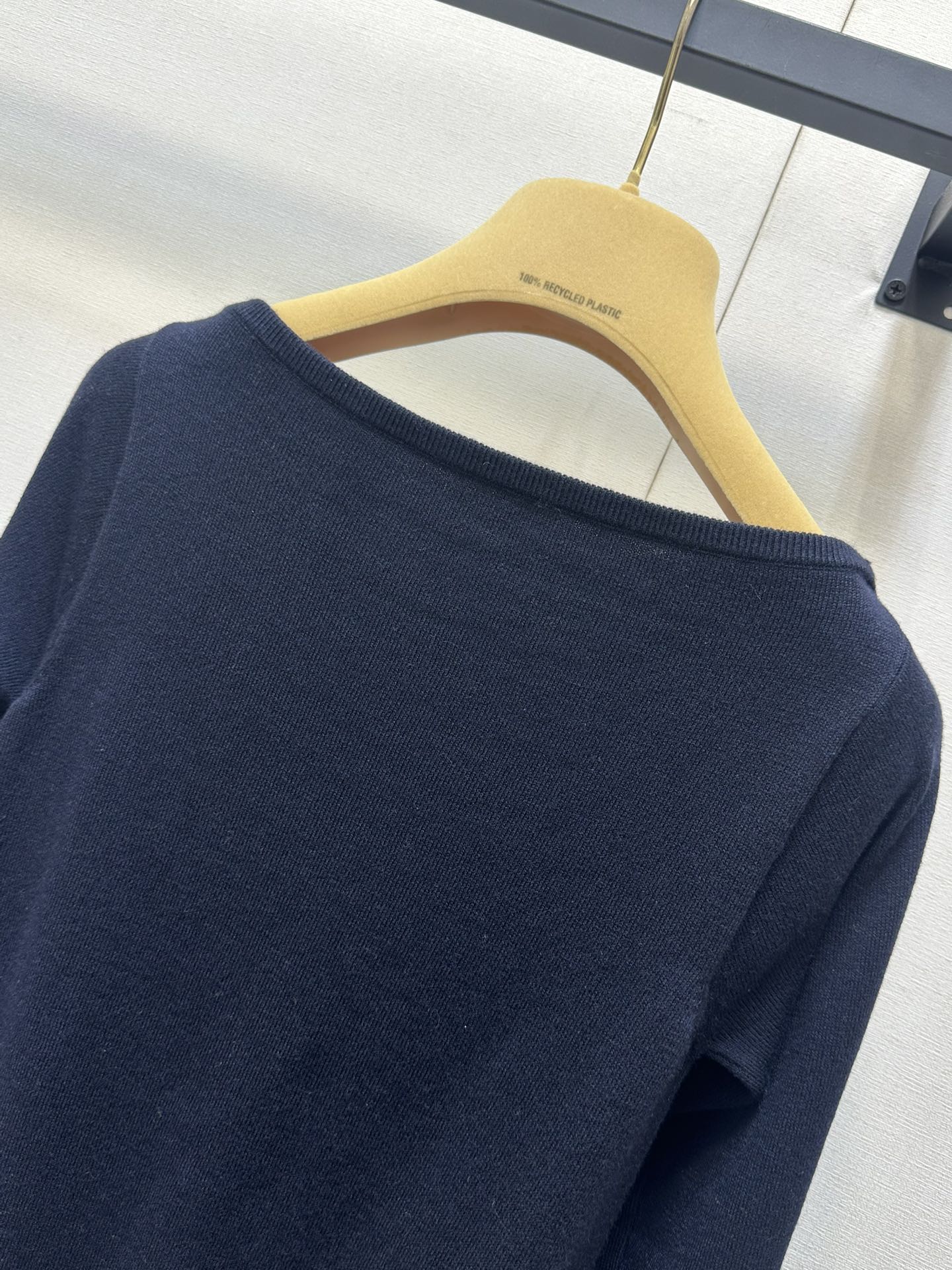 MIU25SS Cashmere One Shoulder Long Sleeve Top