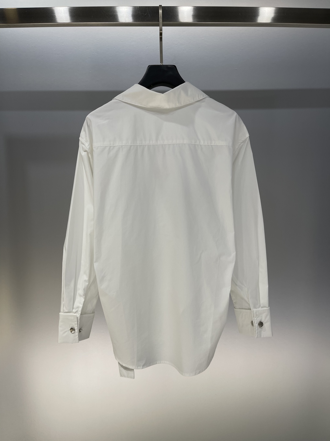 LOE monogrammed embroidered leather label long sleeve shirt