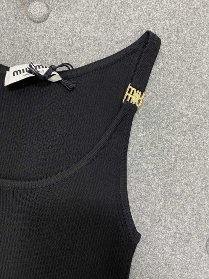 MIU Women's Knitted Vest