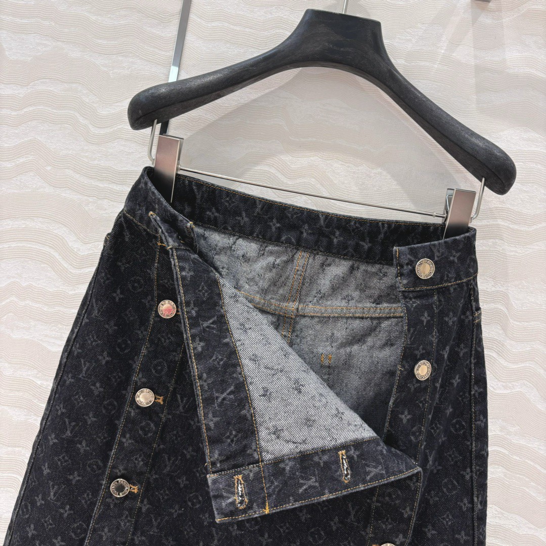 1v Denim Aged Half Skirt