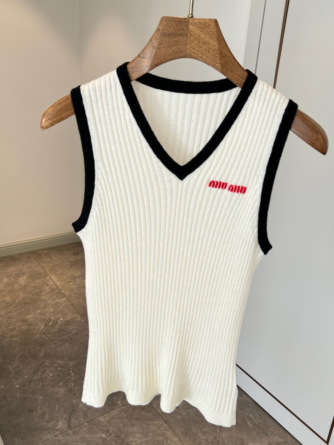 Miu cashmere knit undershirt