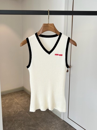 Miu cashmere knit undershirt