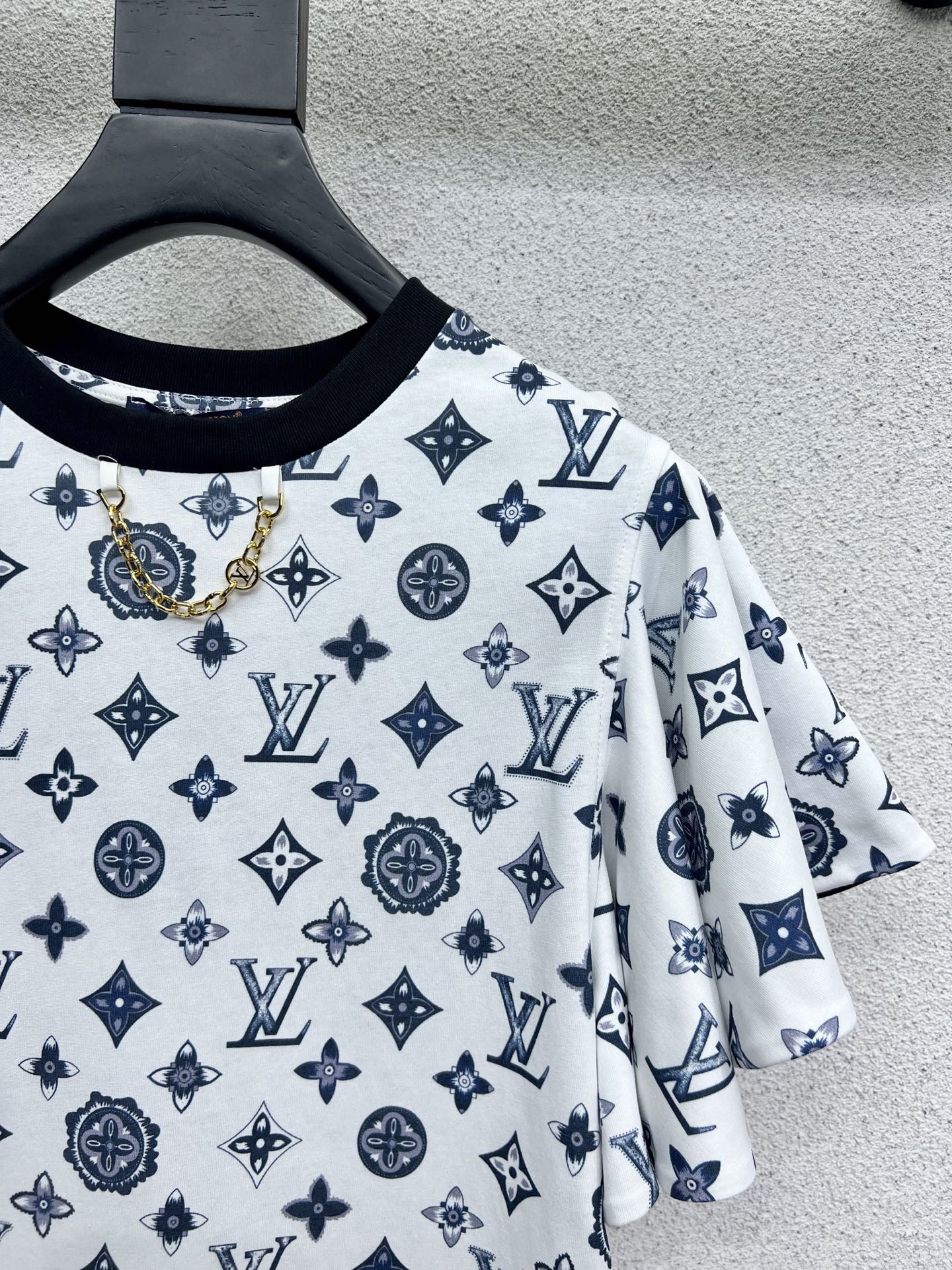 Louis Vuit25SS Bat Trimmed Design Vintage Short Sleeve T-Shirt