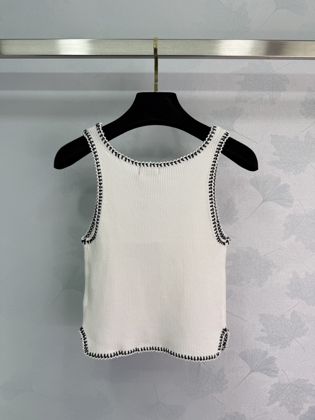CHANE25SS knitted vest