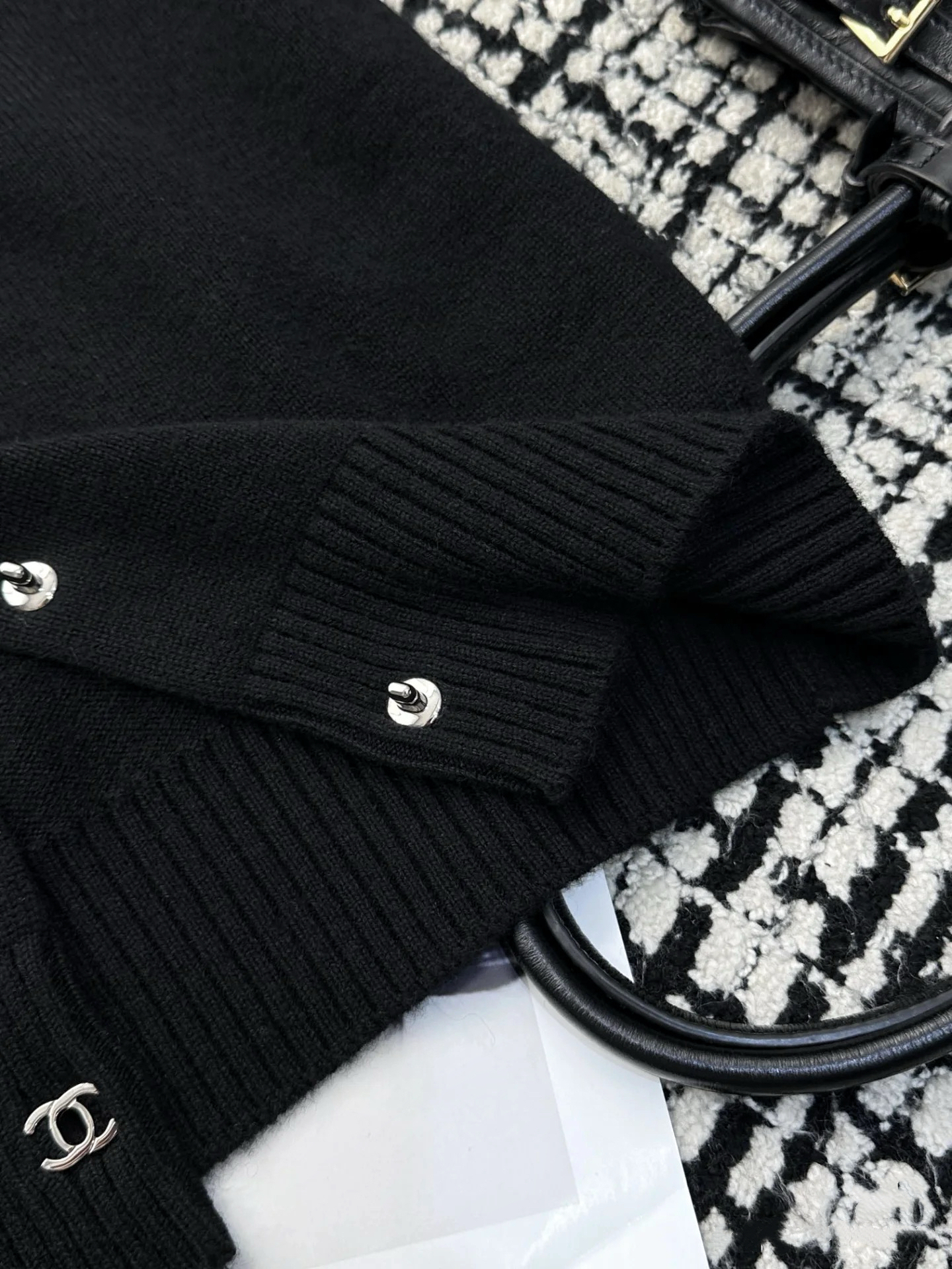 XX Elastic long sleeved knitted sweater in 3 colors