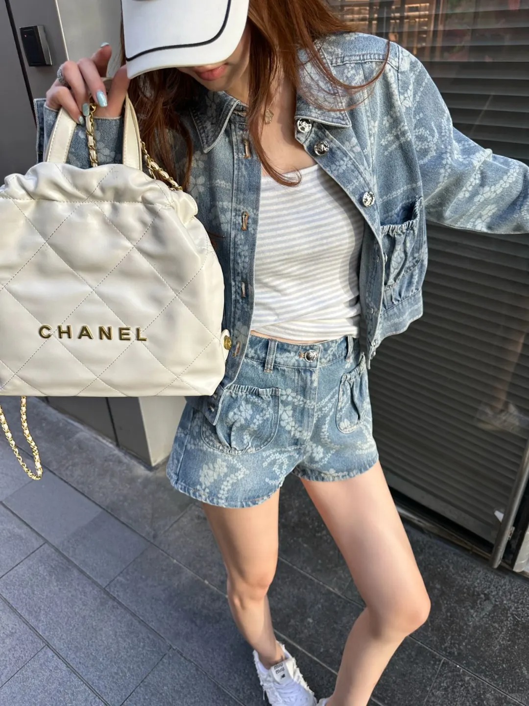 CHANE25SS Beaded Chain Denim Shorts