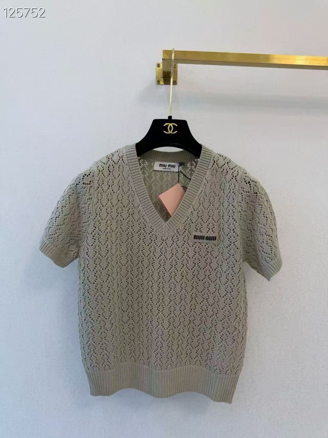 MIU V-Neck Open-Knit Short-Sleeve Top