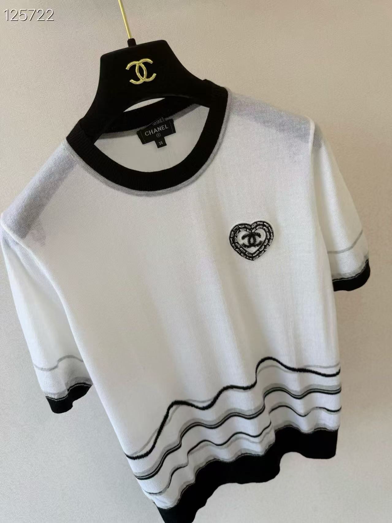 CC Heart-Logo Wavy Striped Knit Tee