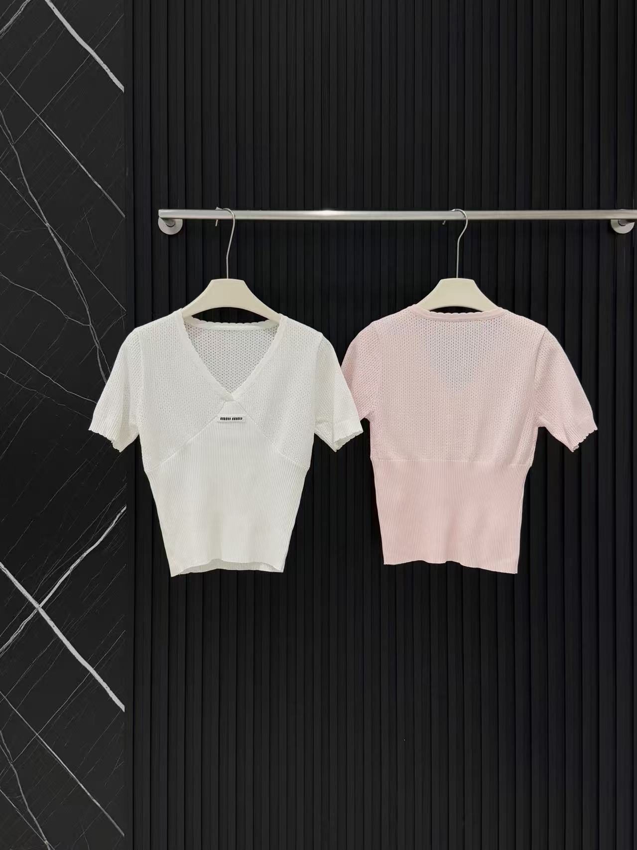MIU V-Neck Slim-Fit Short-Sleeve Knit Tee