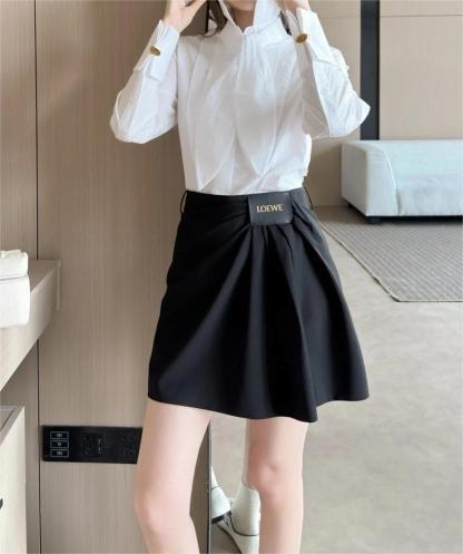 LOE25SS Leather Label Logo Half Skirt