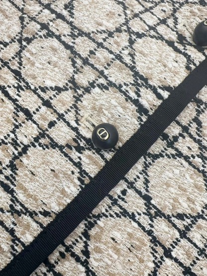 DIO Luxury Fragrance Style Long Sleeve Jacket