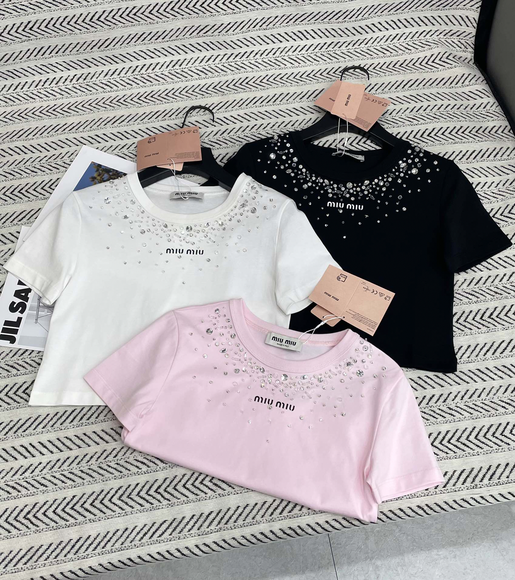 MIU25SS Handmade Starry Star Beaded Pattern Letter Short T-Shirt