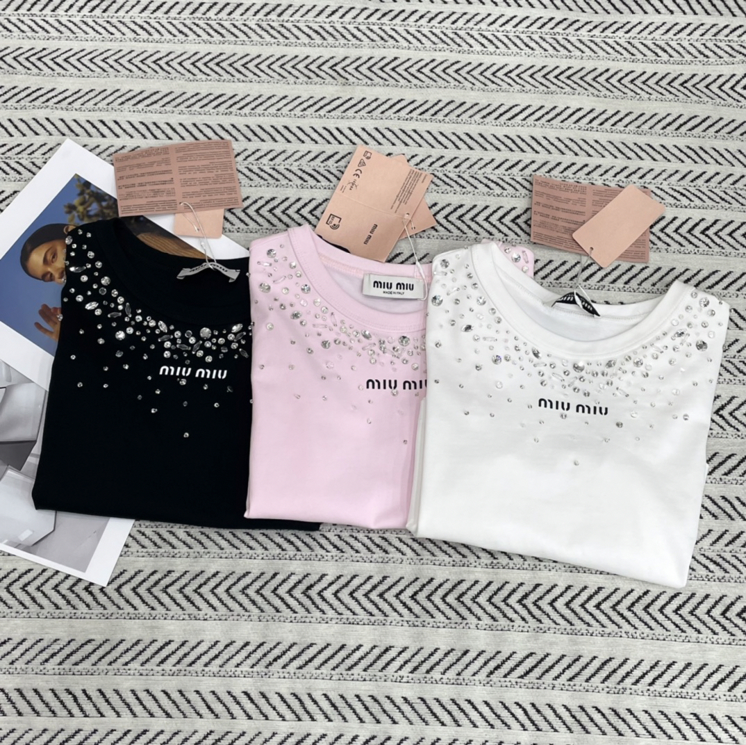 MIU25SS Handmade Starry Star Beaded Pattern Letter Short T-Shirt