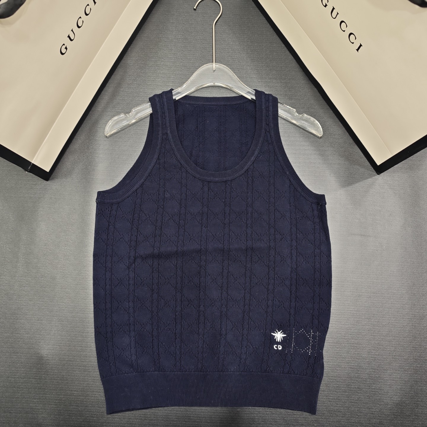 DIO25SS Embroidered Cutout Knit Crew Neck Vest